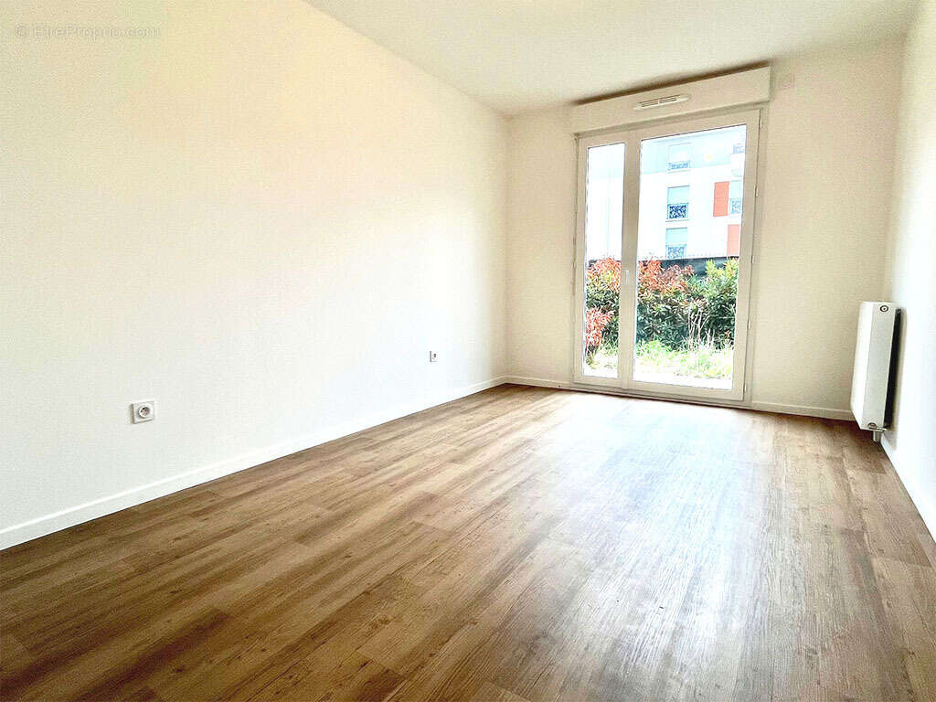 Appartement à JOUY-LE-MOUTIER