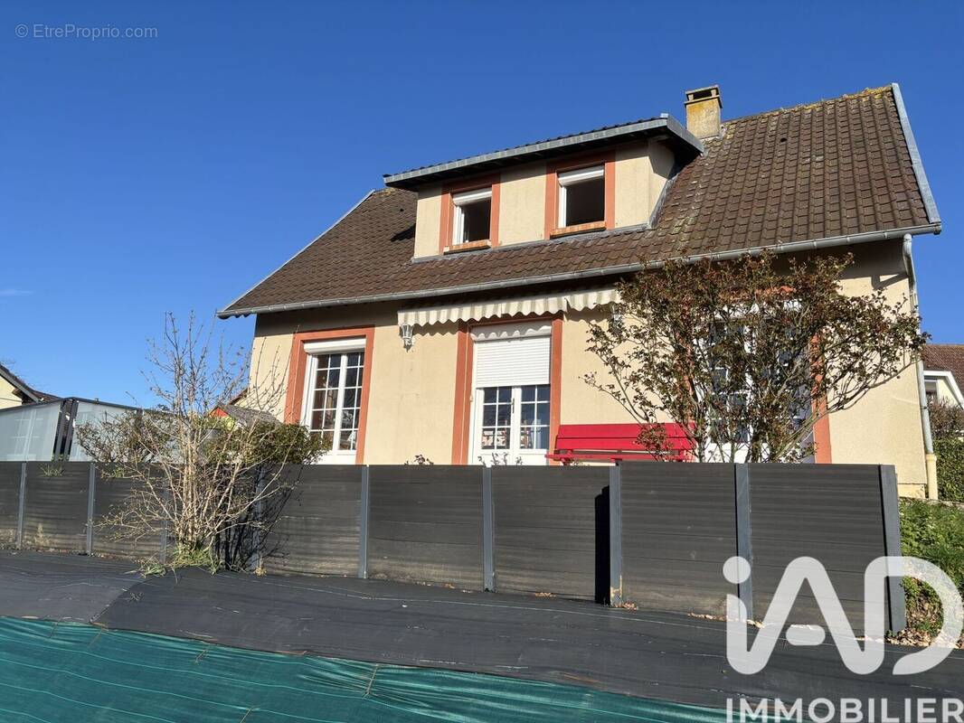 Photo 1 - Maison à GREGES
