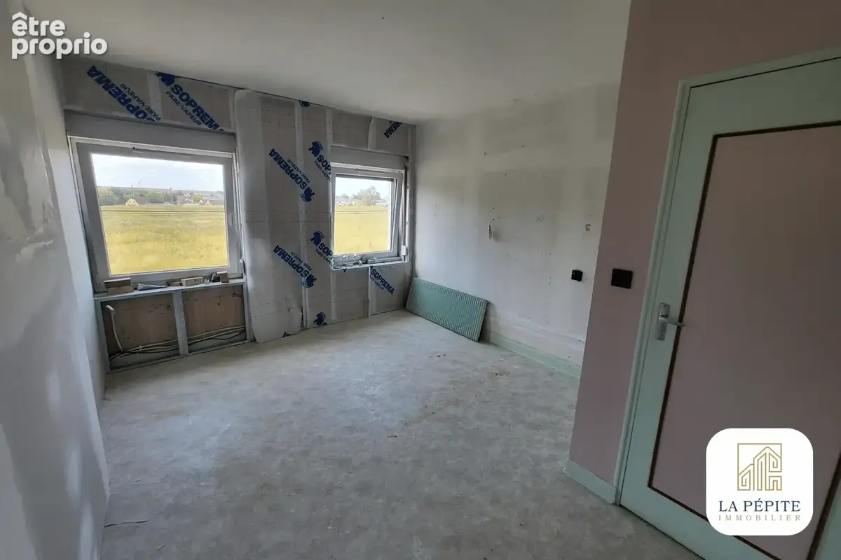 Maison semi-individuelle rénovée - 108,8 m2 - 3 chambres - Terrain, garages et dépendances - photo 14