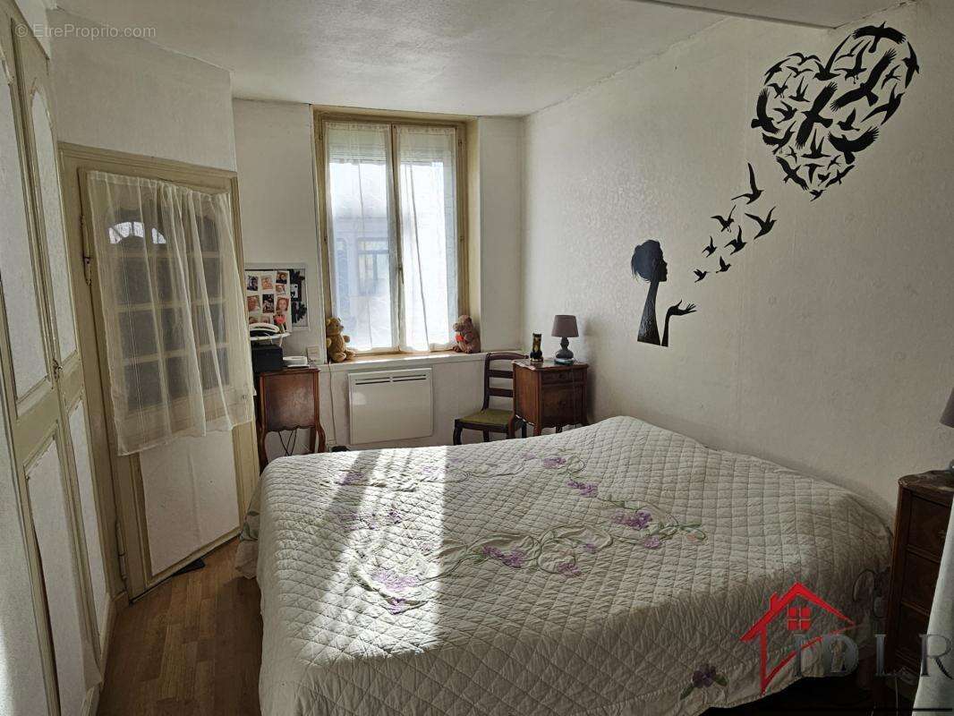 Appartement à WASSY