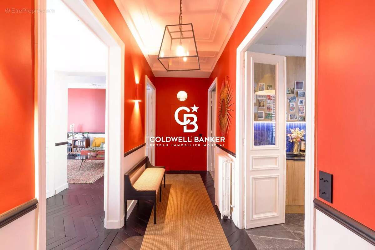Appartement unique doté d'une salle de cinéma professionnelle. - photo 5