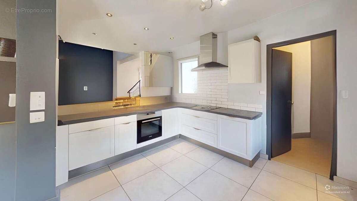 Maison à CANDE-SUR-BEUVRON