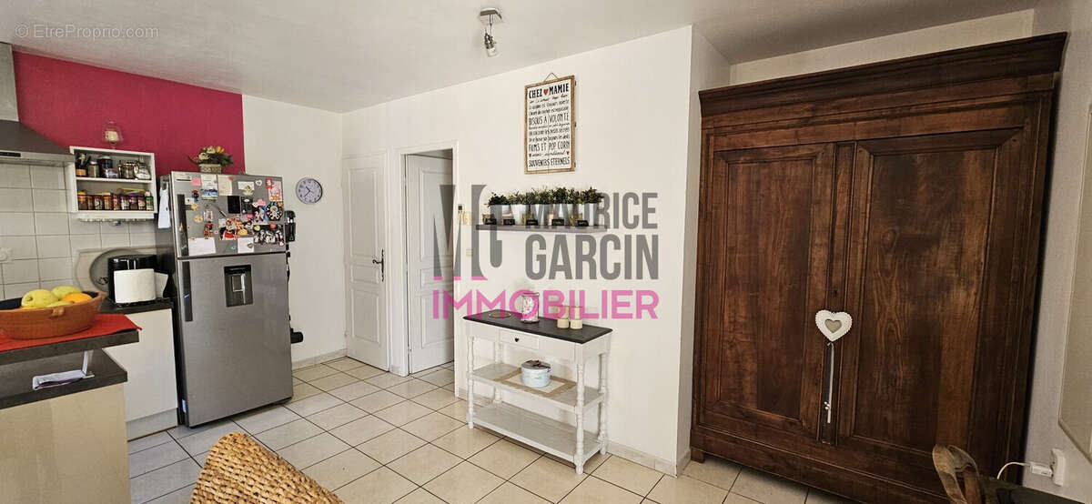 Appartement à L'ISLE-SUR-LA-SORGUE