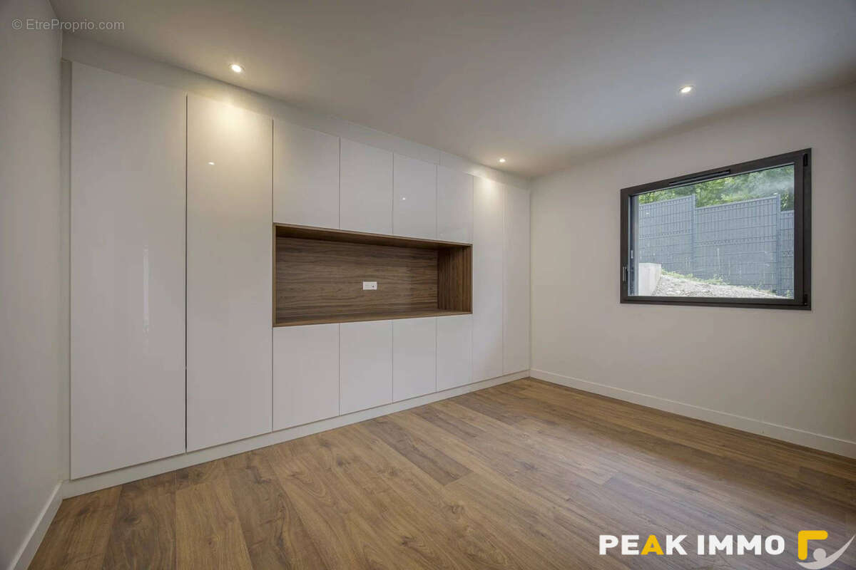 Maison à LA MOTTE-SERVOLEX