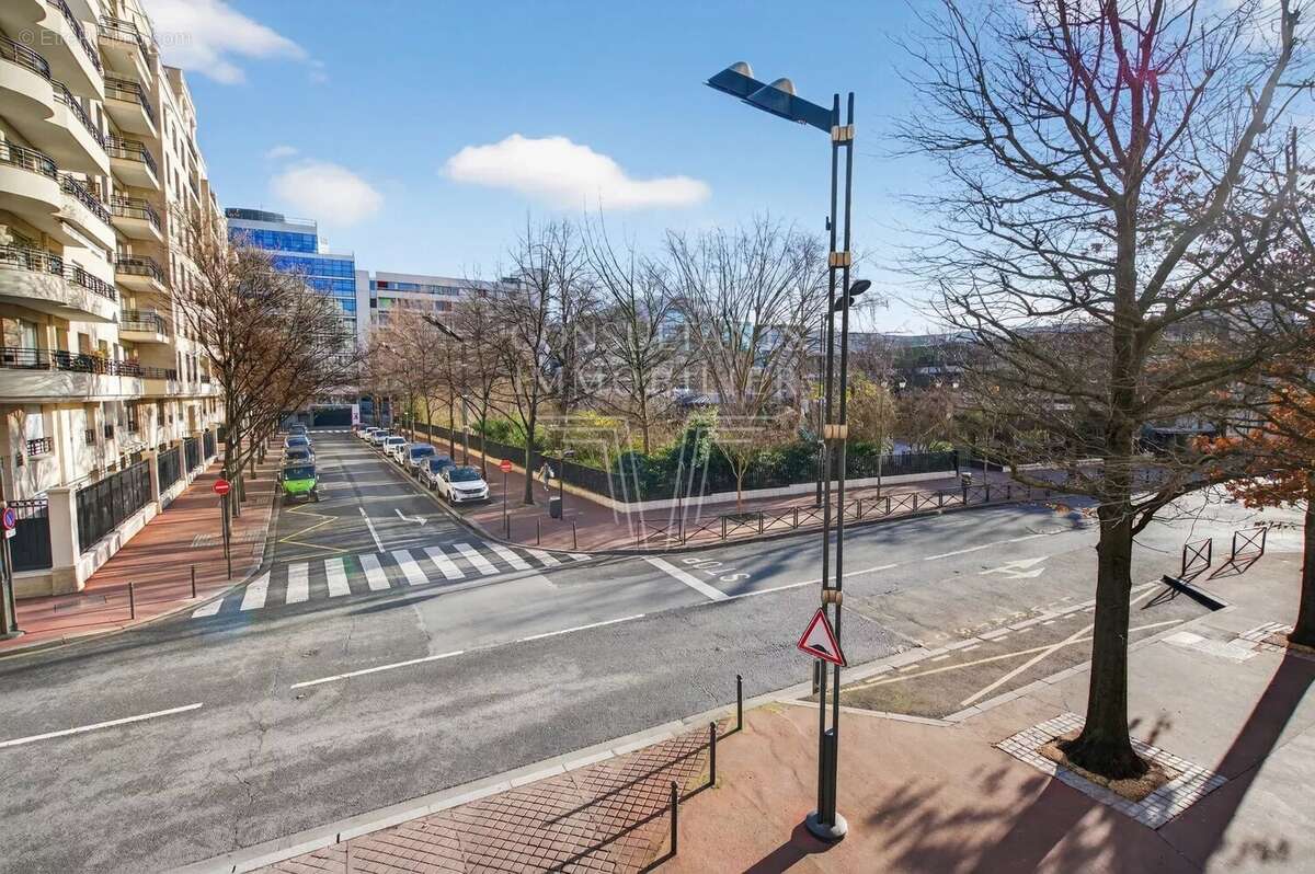 Appartement à LEVALLOIS-PERRET