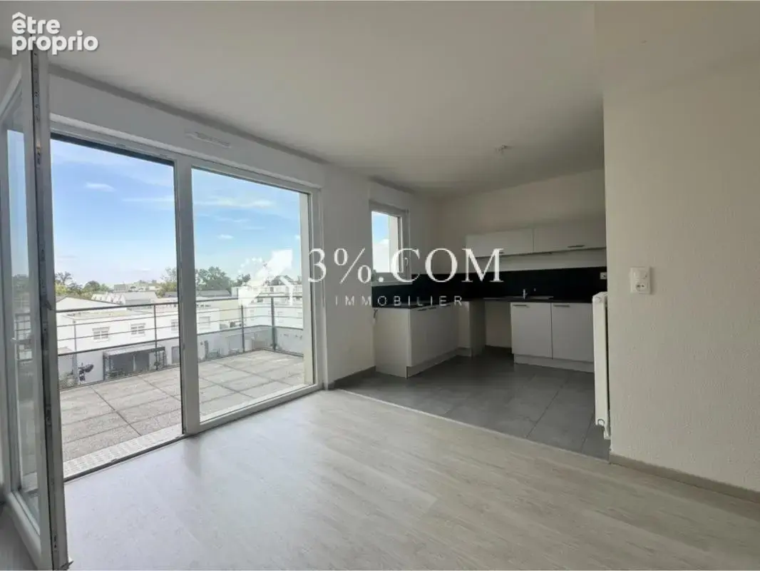 3%.COM - Bel appartement F3 avec terrasse et garage - photo 3