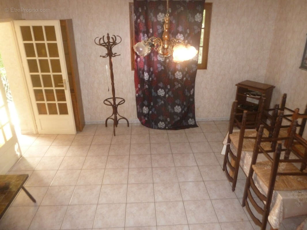 Maison à PUY-L&#039;EVEQUE