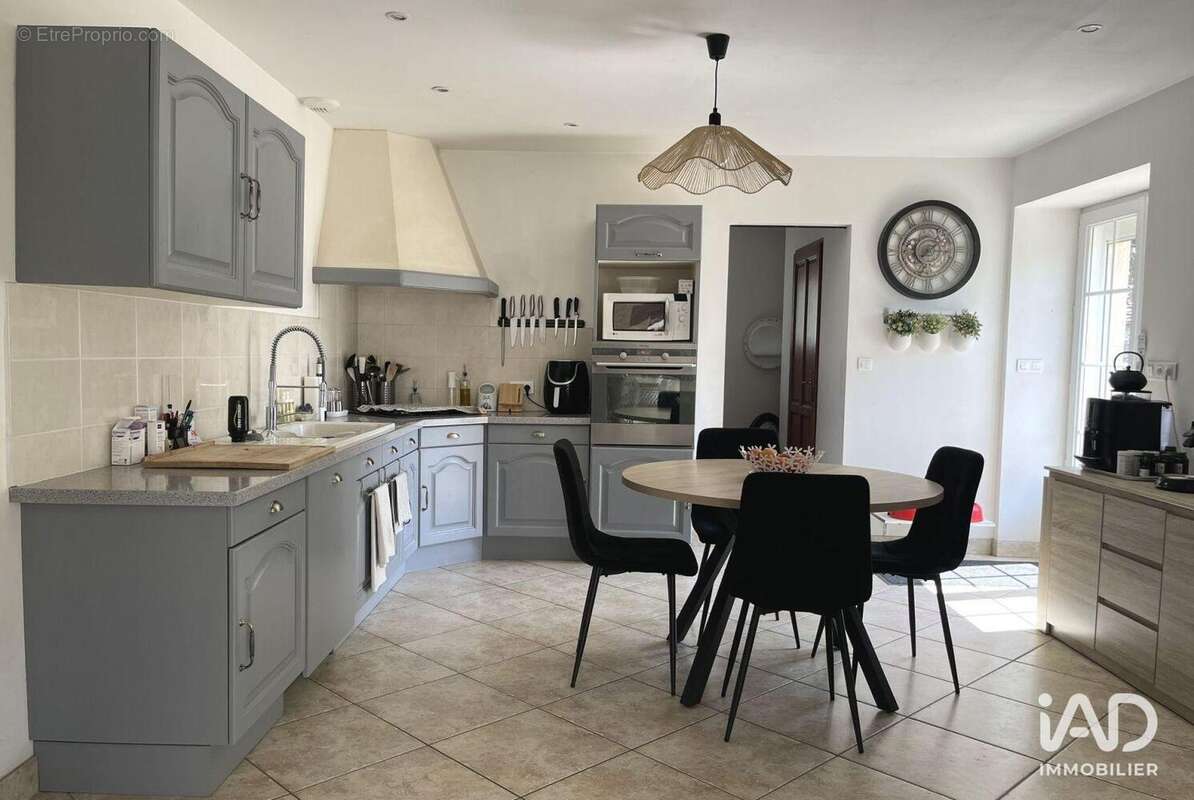 Photo 7 - Maison à VOUILLE