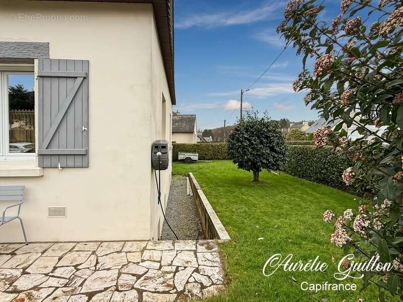 Maison à LE ROC-SAINT-ANDRE