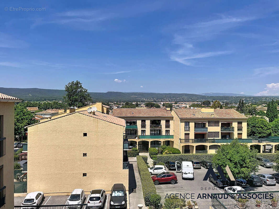 Appartement à SAINT-CYR-SUR-MER