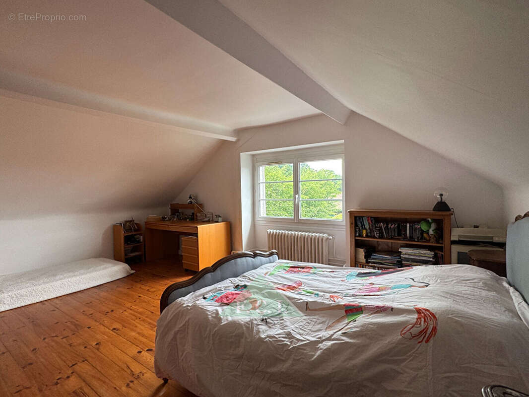 Maison à SAINT-MARTIN-DES-CHAMPS