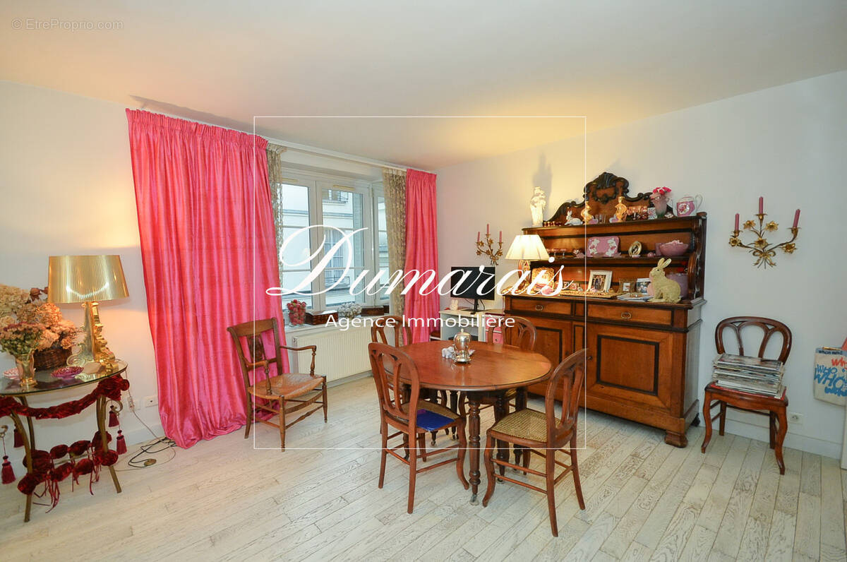 Appartement à PARIS-4E