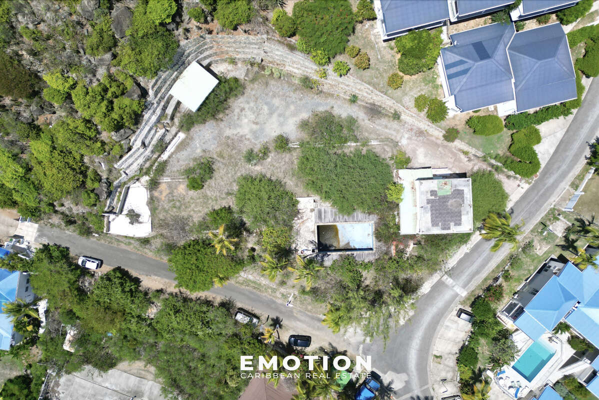 Terrain à SAINT-MARTIN