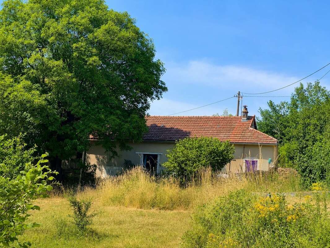 Bourgogne, Parc du Morvan, Secteur Moux en Morvan, maison de campagne 65 m² environ sur plus de 2000 m² de terrain. - photo 5