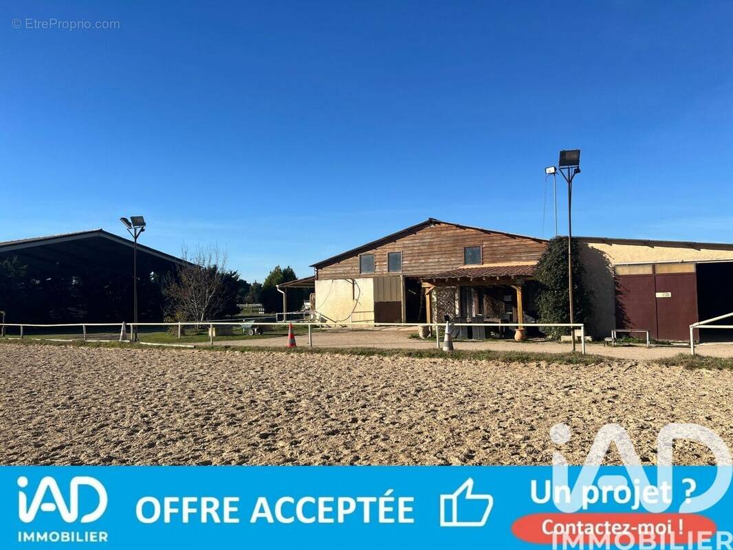 Photo 1 - Maison à MAILLANE