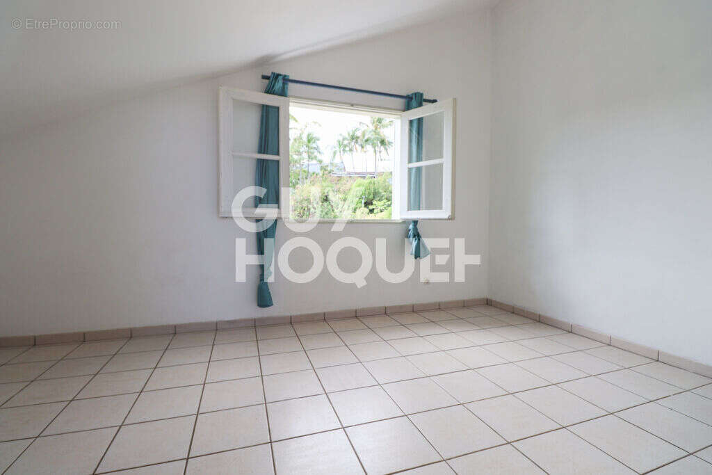 Maison à SAINT-DENIS