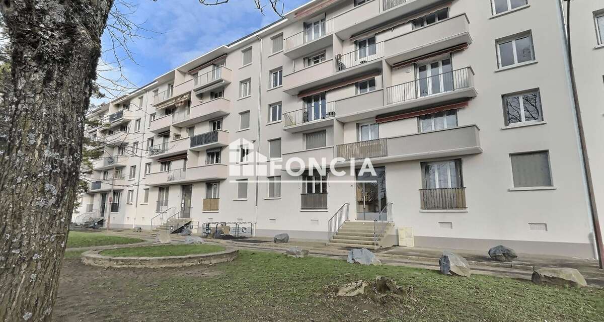 LYON 5, T3 avec cave et garage - photo 7