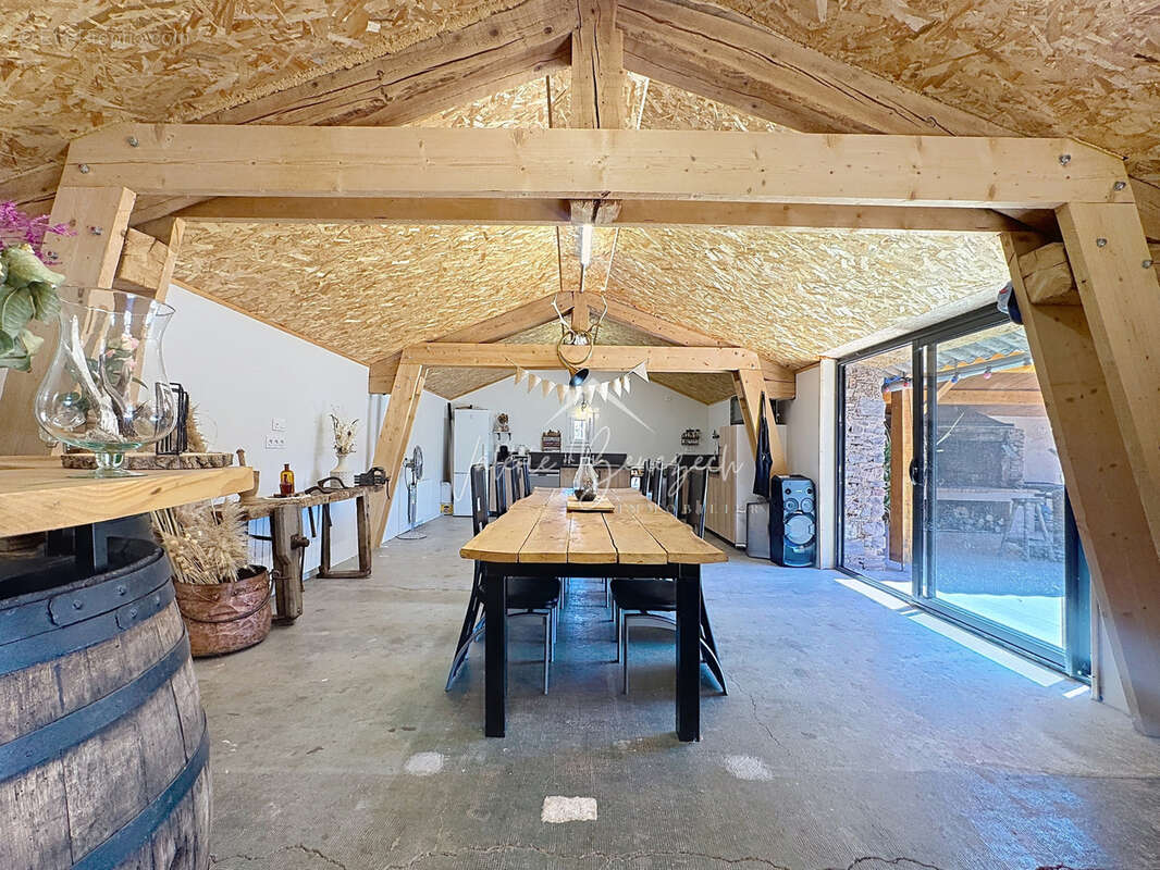 COUP DE COEUR Magnifique grange en pierres rénovée ! - photo 43