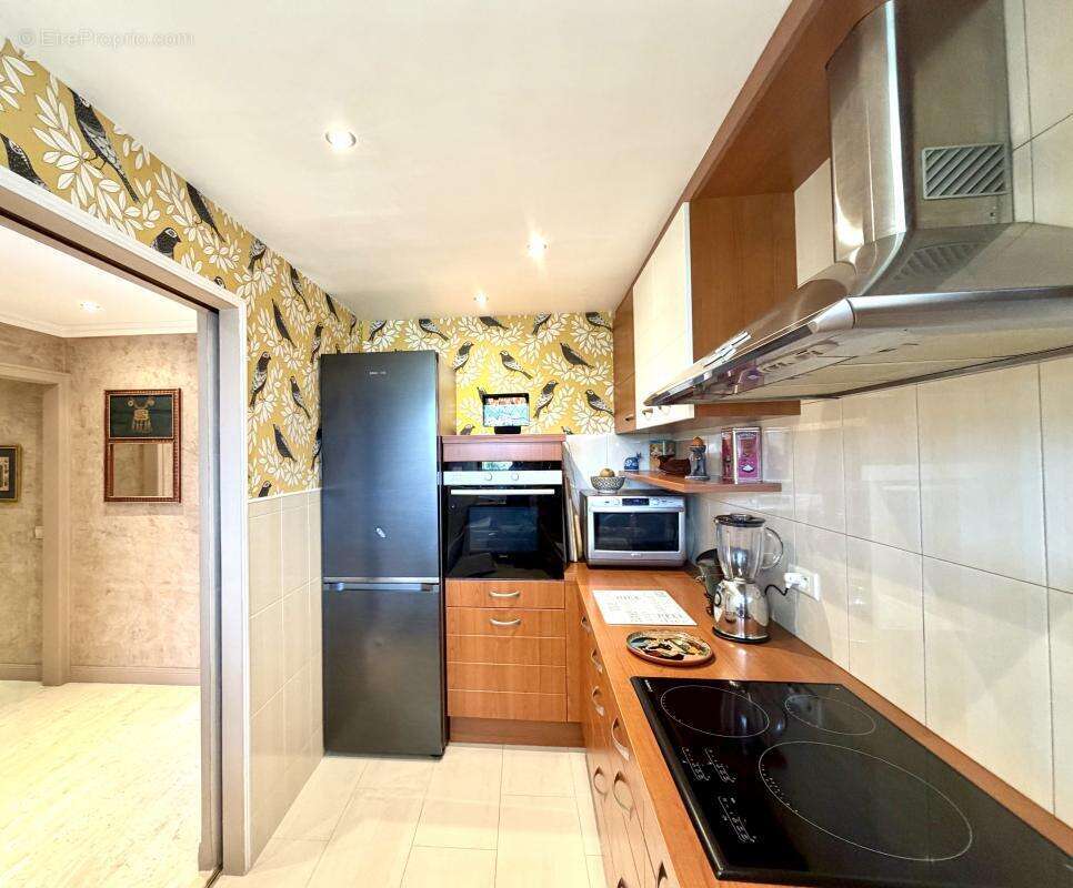 Appartement à VILLENEUVE-LOUBET