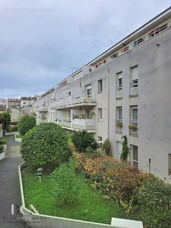 Appartement à AUBERVILLIERS