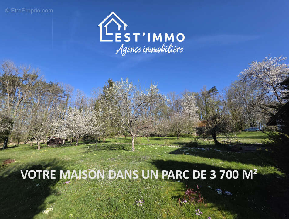 Maison à NEUFCHATEAU