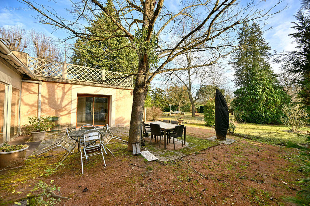 Maison à THURINS
