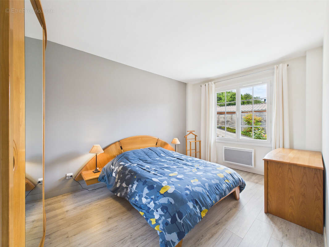 Maison à CHINDRIEUX