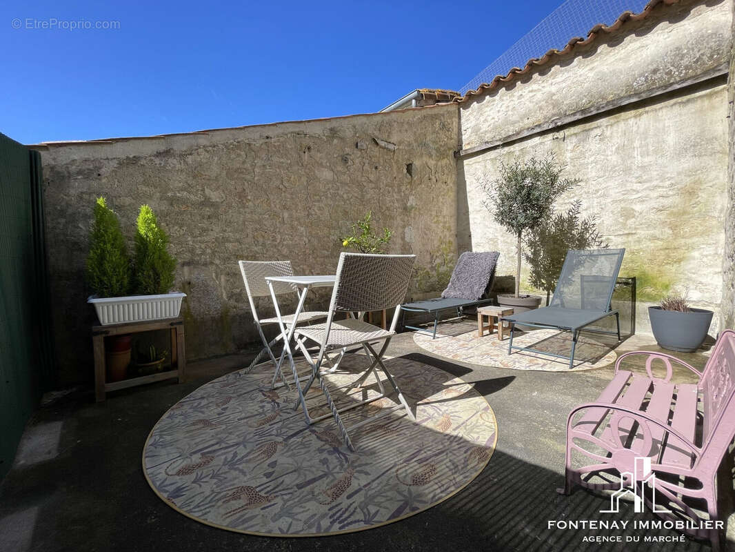 Maison à FONTENAY-LE-COMTE