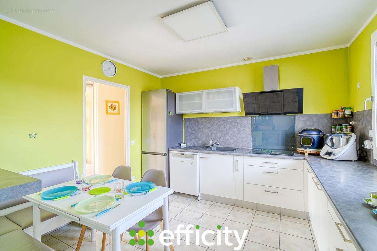 Maison à VAULX-EN-VELIN