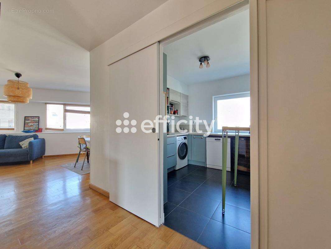 Appartement à ASNIERES-SUR-SEINE