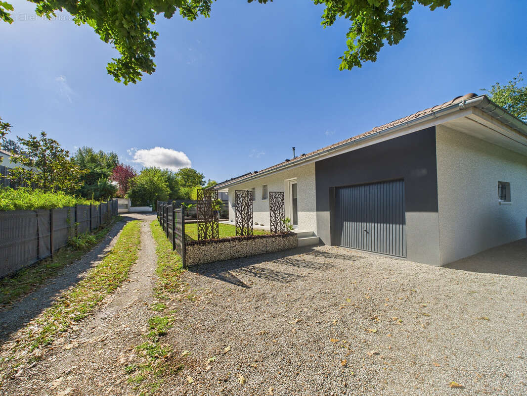 Maison à ANTHY-SUR-LEMAN