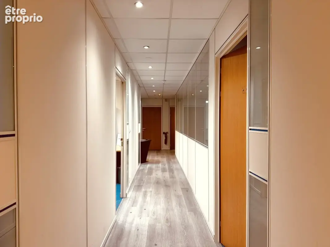 Saint-cloud   plateau de bureaux de 170 m2 avec 3 places de parking - photo 2