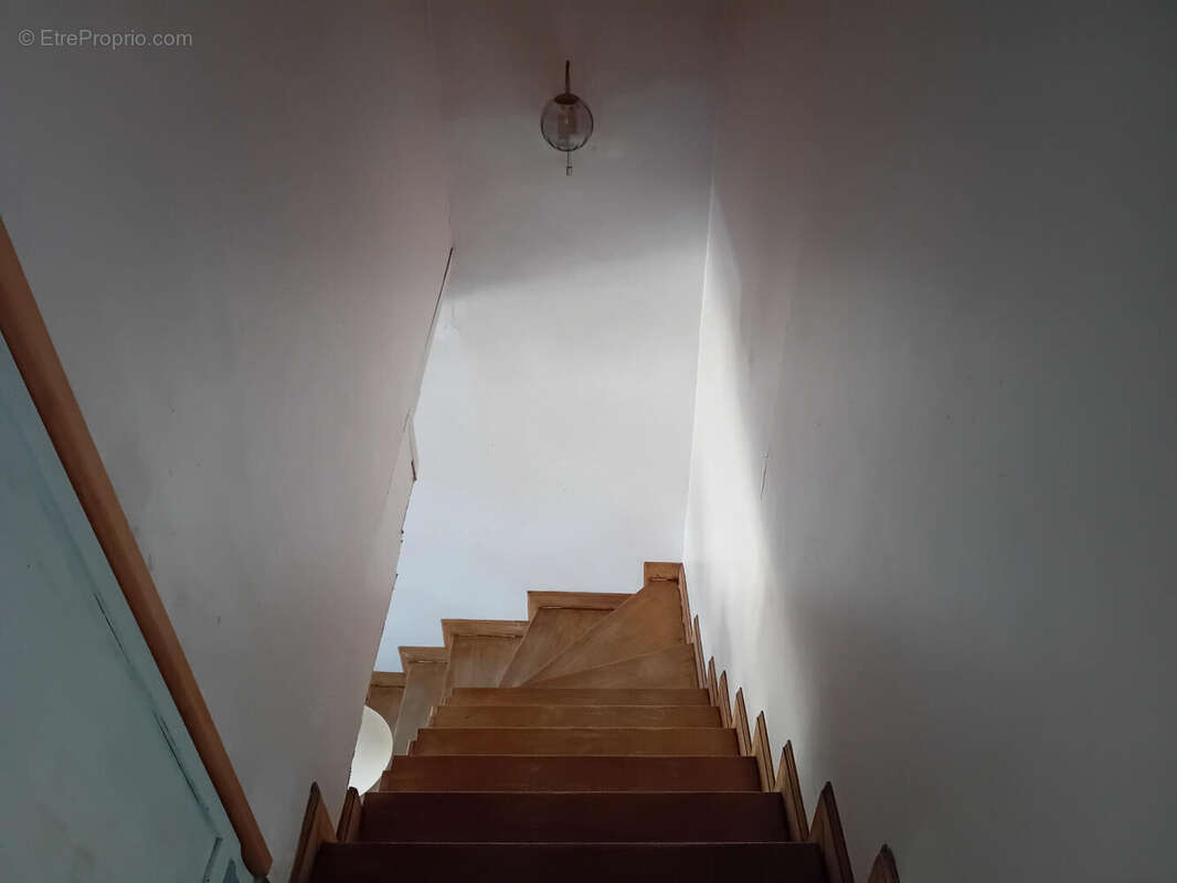 Escalier - Maison à CAHORS