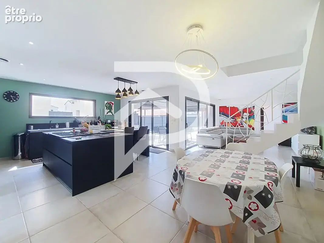 Maison à vendre Montélimar 4 pièce(s) 120 m2 - photo 5