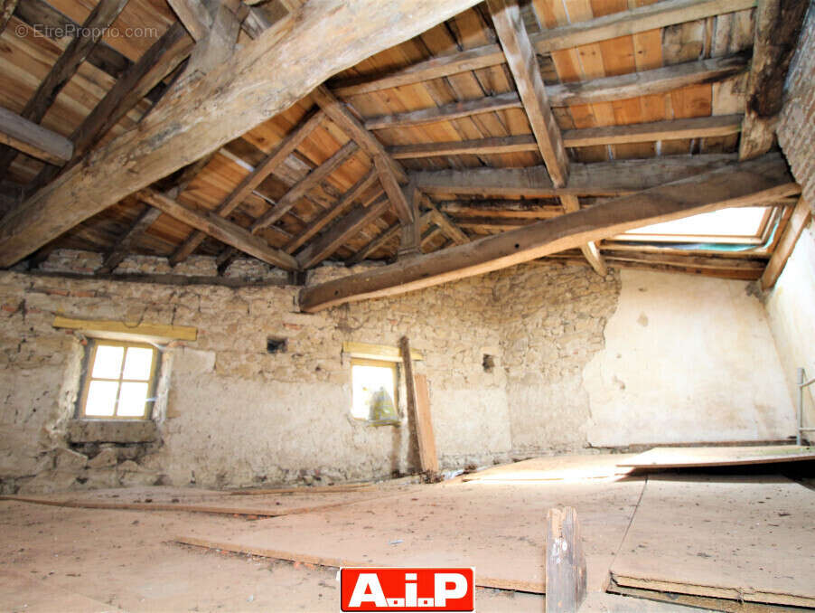 Maison à SAINT-AMAND-SUR-SEVRE