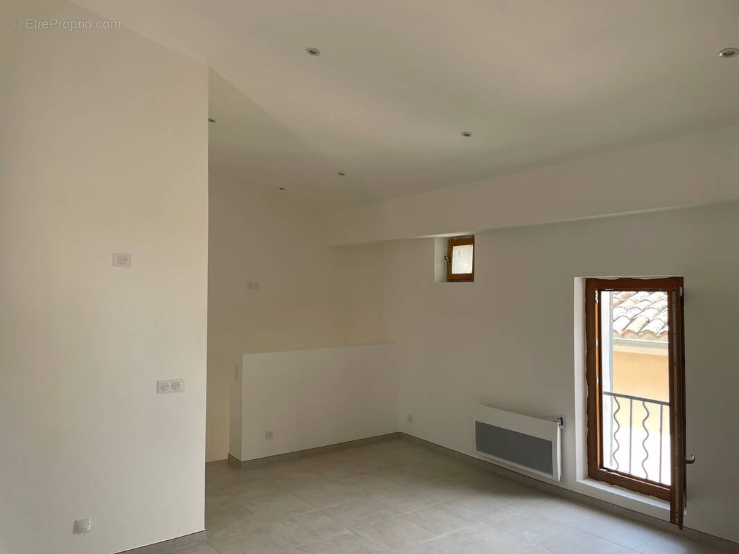 Appartement à PERTUIS