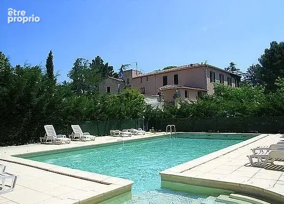 Appartement spacieux avec jardin dans un Domaine datant du 18è - photo 7