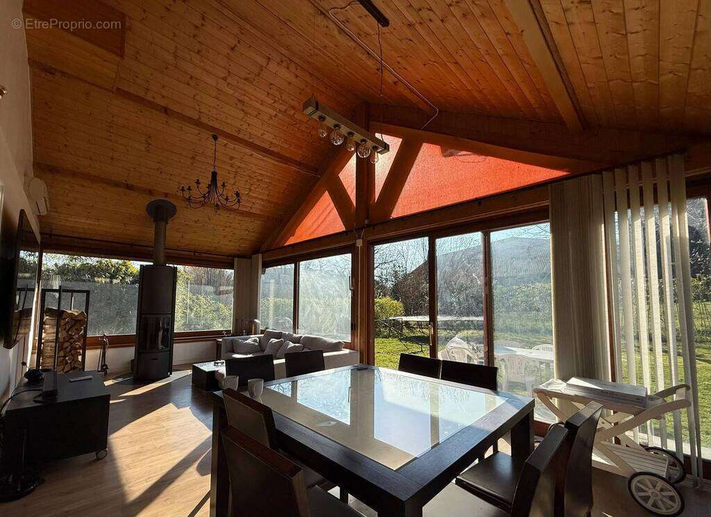 Maison à VERSONNEX