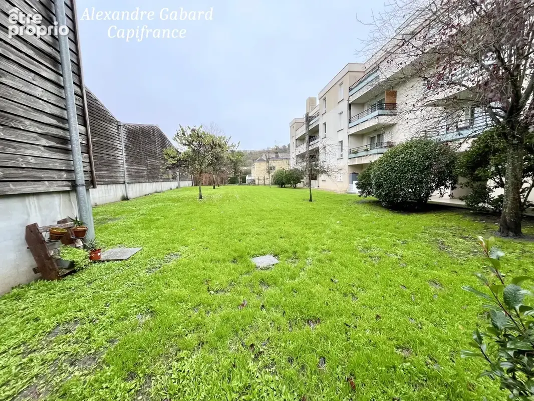CENON - Appartement T2 - Balcon - Place de parking couverte - photo 9