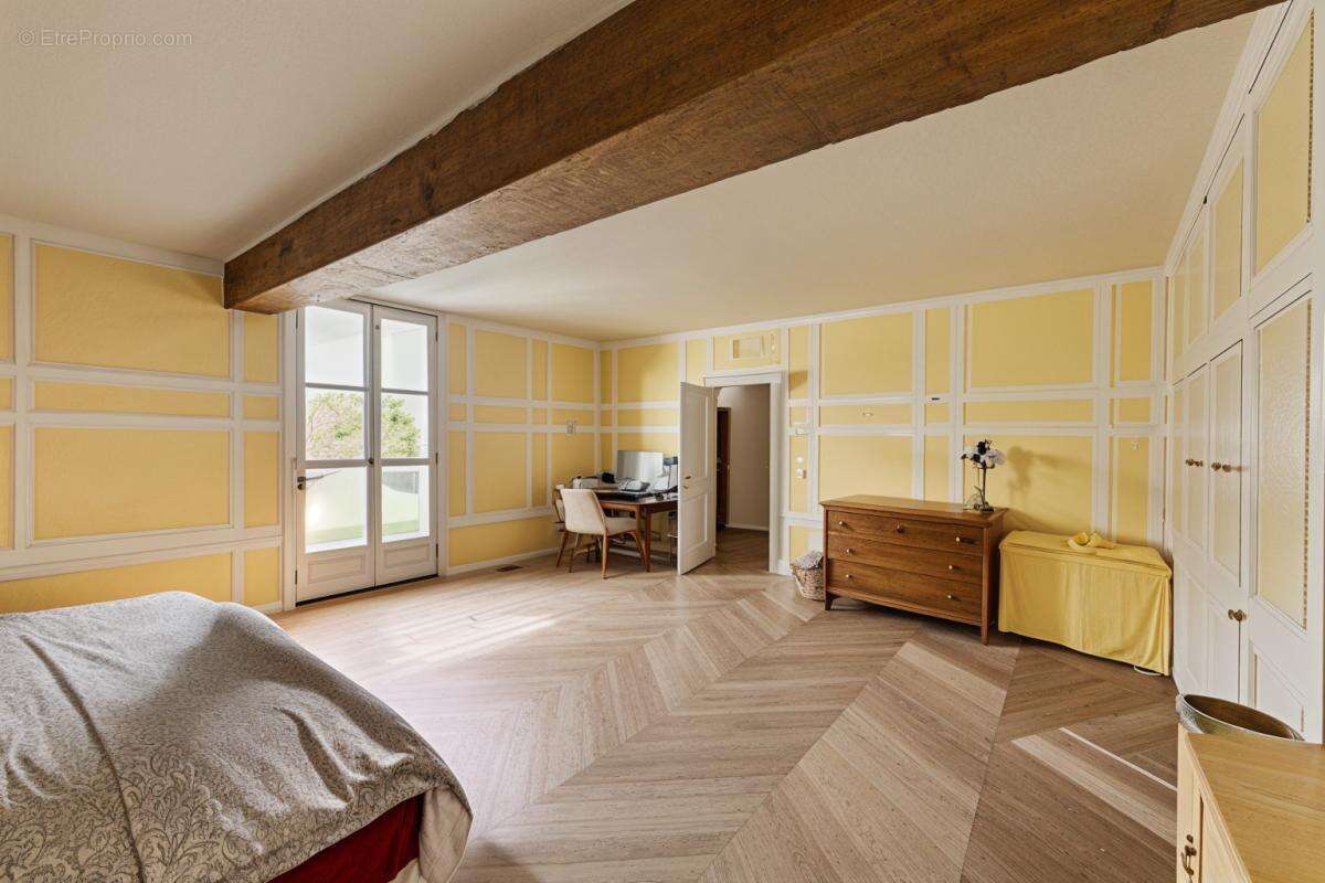 Maison à BAZOCHES-LES-BRAY