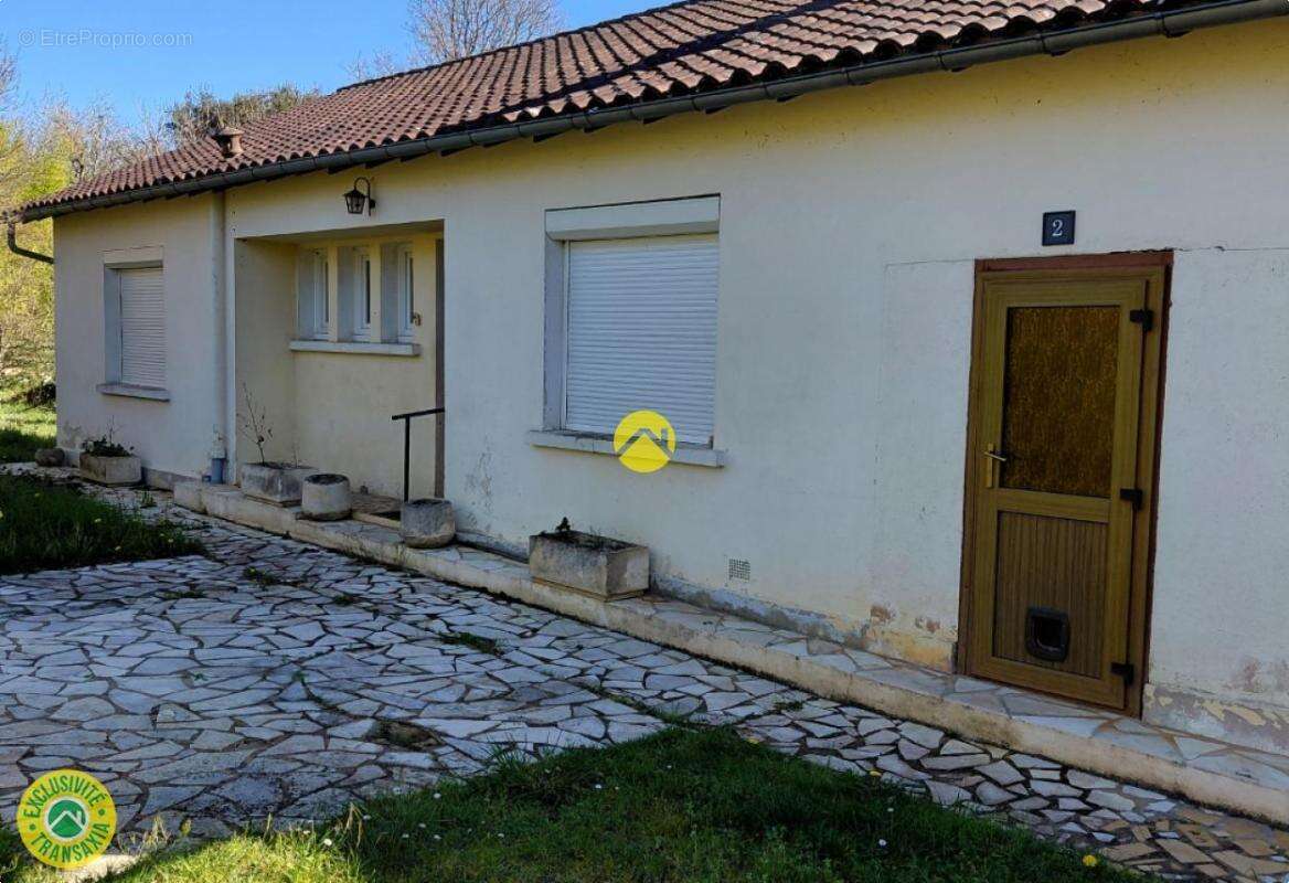 Maison à SAINTE-ALVERE