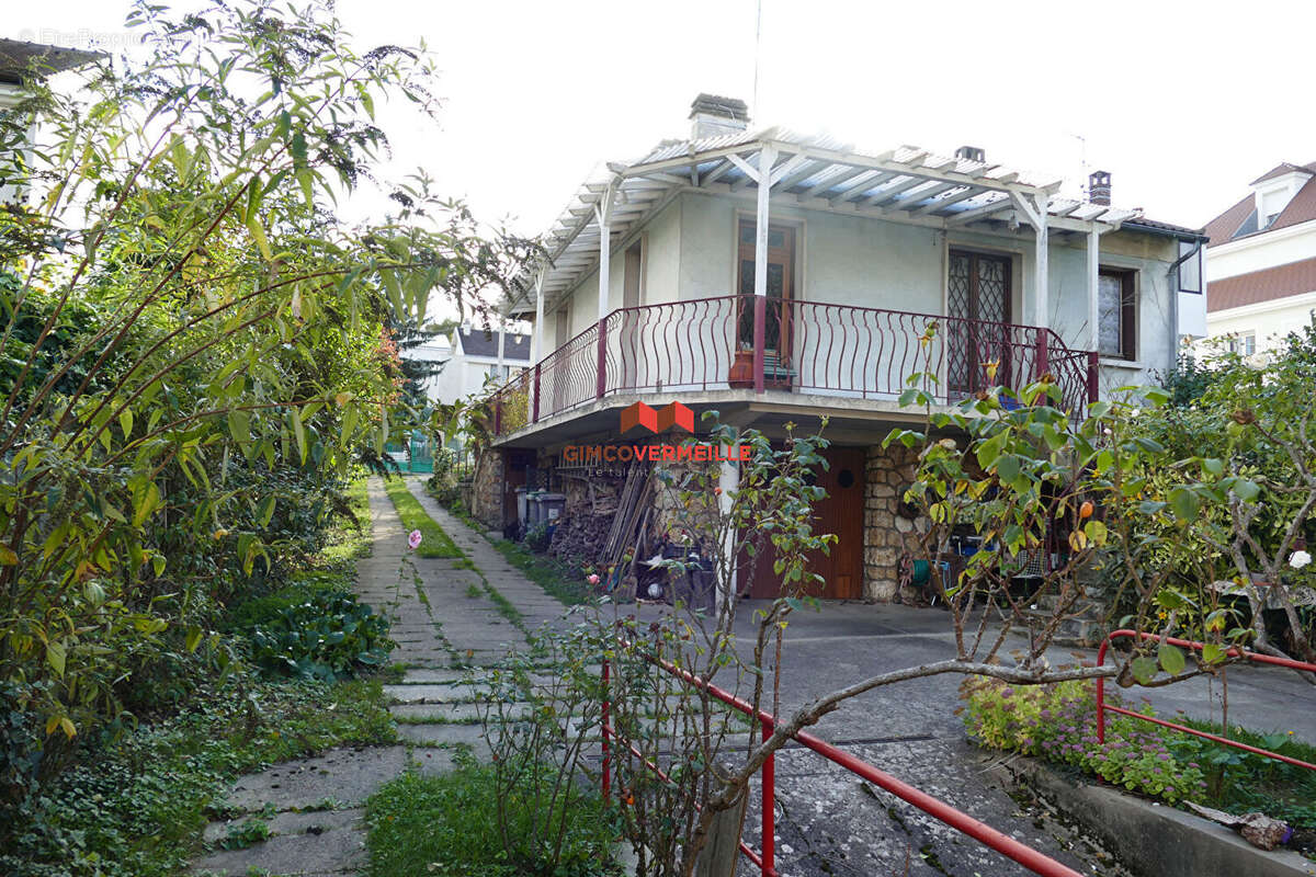 BUZENVAL - Propriété avec deux pavillons - photo 2
