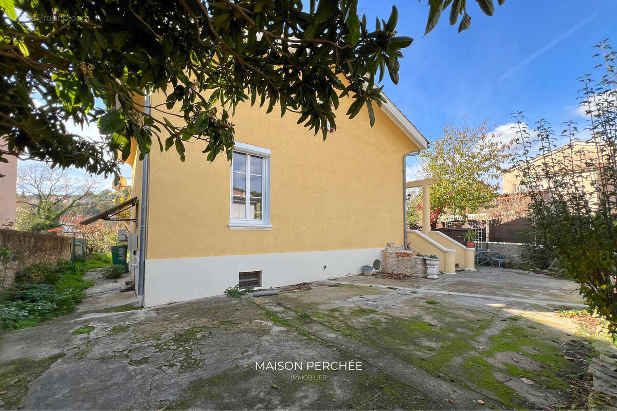 Maison à TRANS-EN-PROVENCE