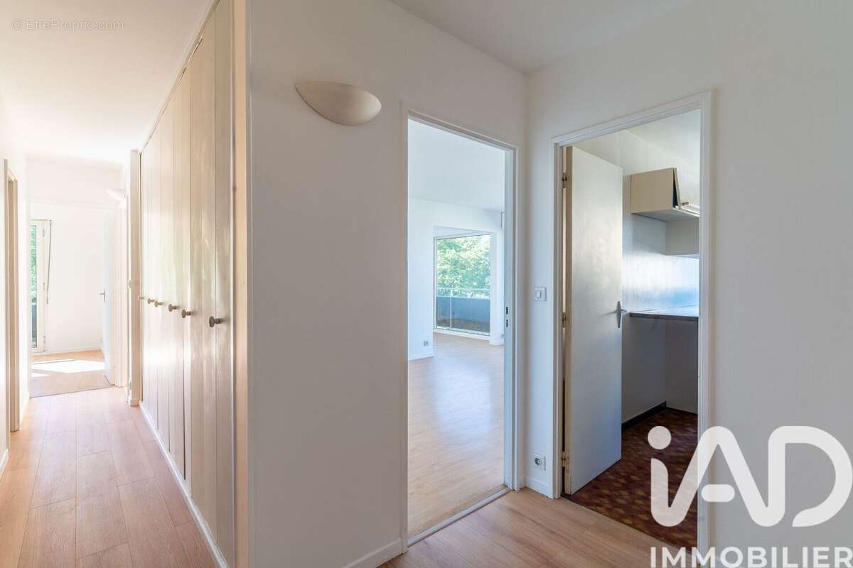 Photo 7 - Appartement à POISSY