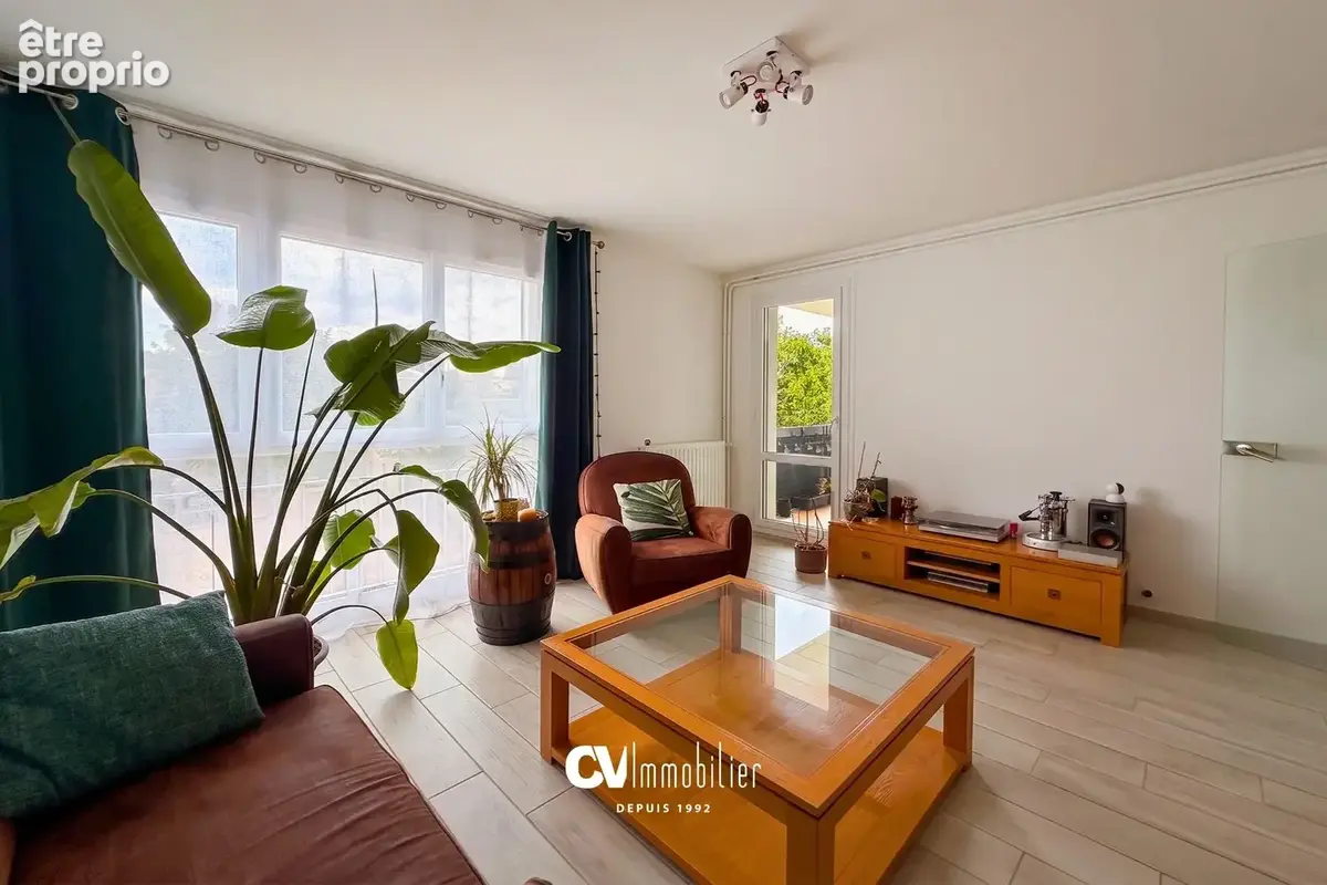 Appartement F3 proche du centre-ville de Louviers - photo 3