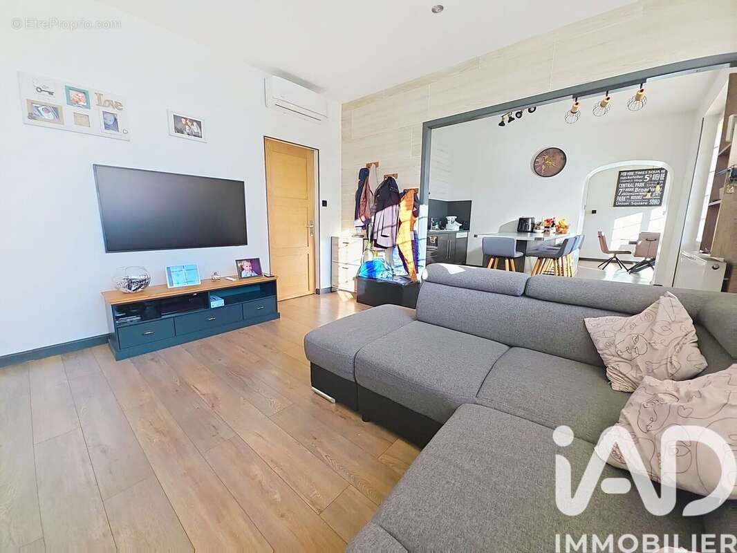 Photo 4 - Maison à MARILLAC-LE-FRANC