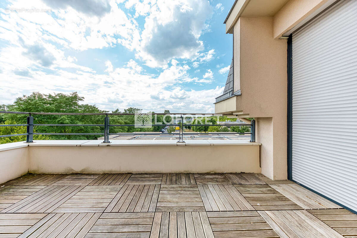 Appartement à EMERAINVILLE