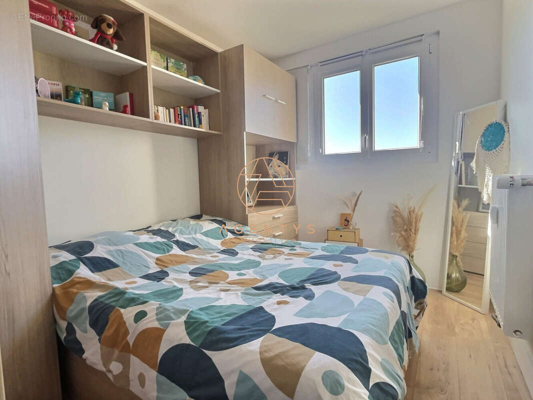 Appartement à SAINT-MAUR-DES-FOSSES