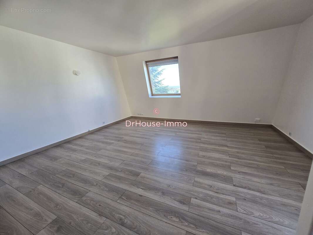 Appartement 63 m² à Sartrouville  - photo 4