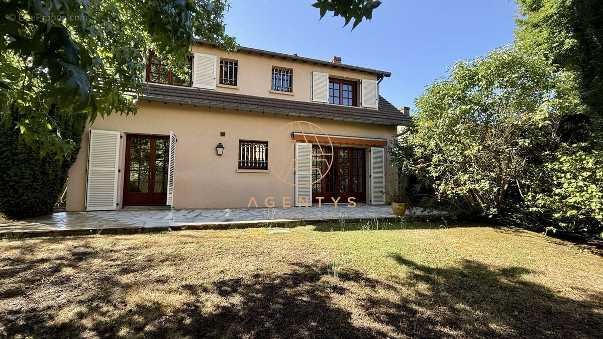 Maison à LE PLESSIS-TREVISE